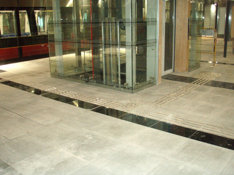 train platform